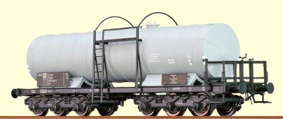 6 axle Tank car<br /><a href='images/pictures/Brawa/48522.jpg' target='_blank'>Full size image</a>